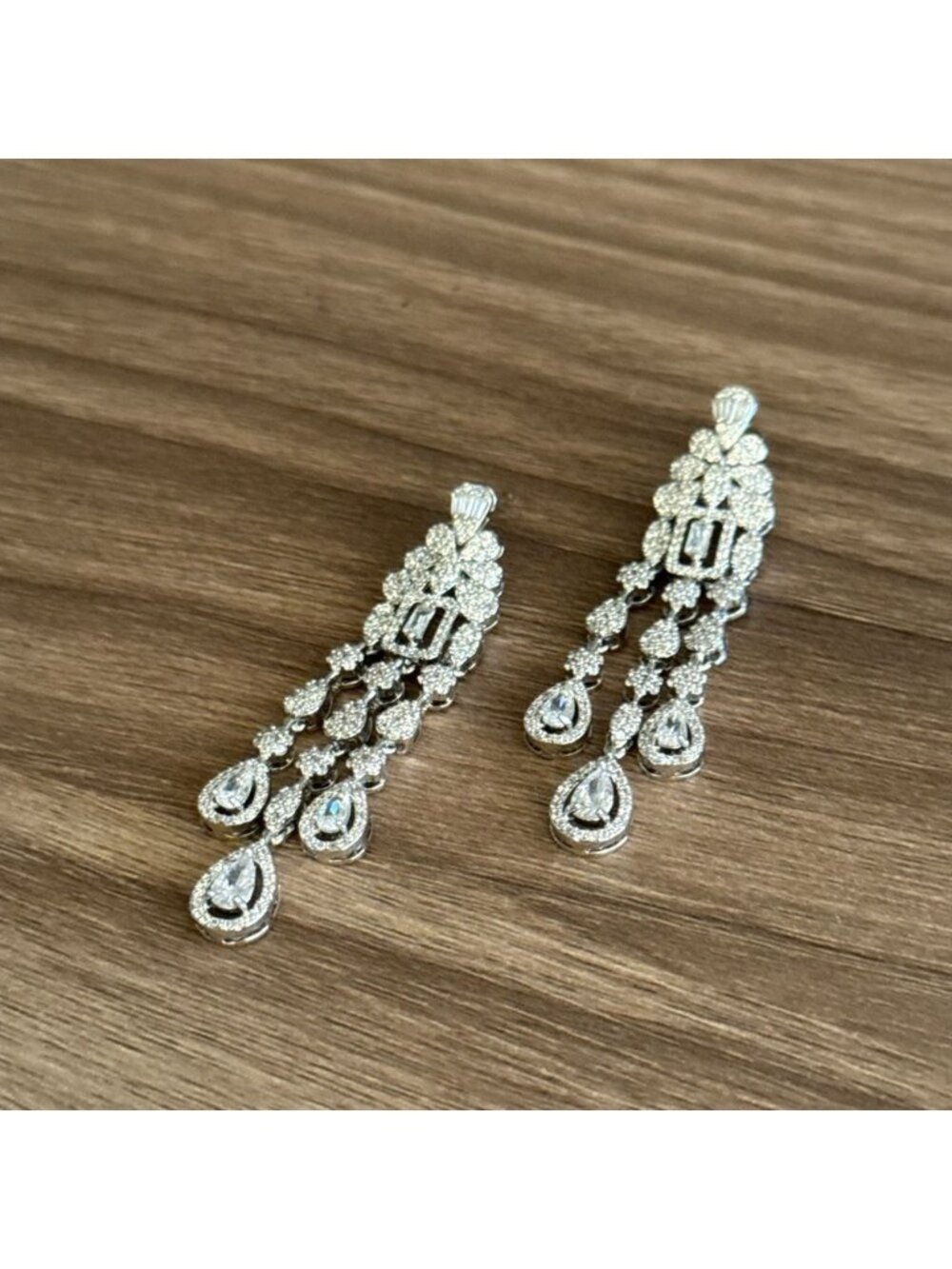 Crystal drop Earrings Q579 - Picture 3 of 5